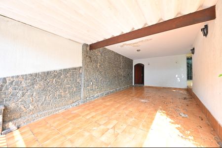 Casa à venda com 400m², 3 quartos e 2 vagasGaragem