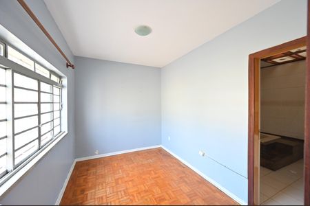 Casa à venda com 400m², 3 quartos e 2 vagasCloset da Suíte