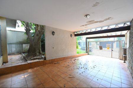 Casa à venda com 400m², 3 quartos e 2 vagasGaragem