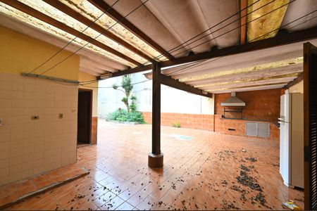 Casa à venda com 400m², 3 quartos e 2 vagasLavanderia
