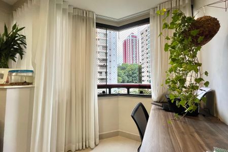 Apartamento à venda com 72m², 3 quartos e 1 vagaVaranda