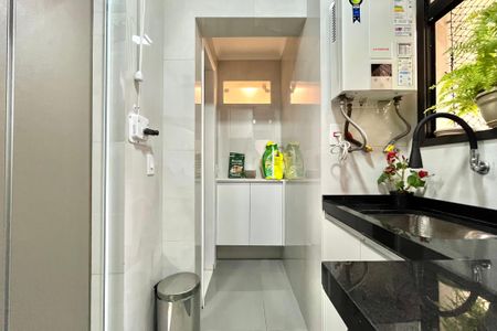 Apartamento à venda com 72m², 3 quartos e 1 vagaÁrea de Serviço