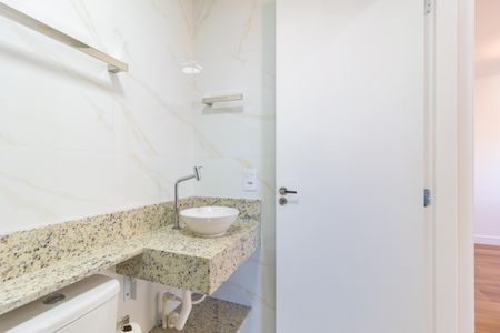 Apartamento para alugar com 37m², 2 quartos e sem vagaBanheiro