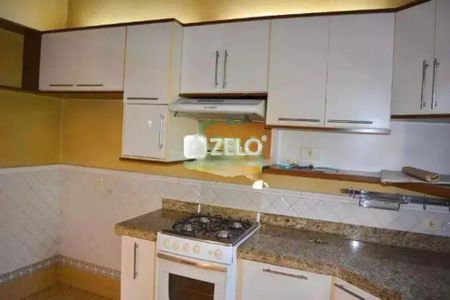 Casa à venda com 229m², 3 quartos e 2 vagasFoto 08