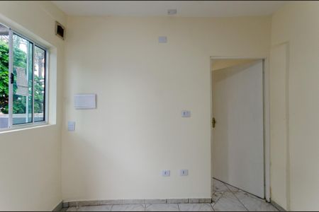 Sala de casa para alugar com 2 quartos, 50m² em Jardim Mutinga, São Paulo