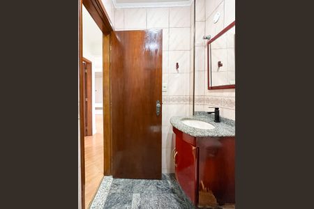 Apartamento à venda com 61m², 2 quartos e 1 vagaBanheiro Social