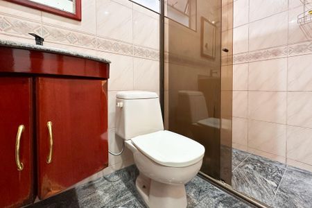 Apartamento à venda com 61m², 2 quartos e 1 vagaBanheiro Social