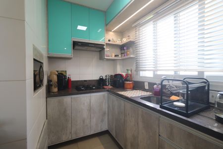 Apartamento à venda com 96m², 2 quartos e 2 vagasCozinha