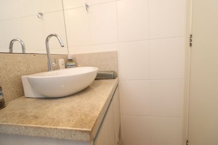 Apartamento à venda com 96m², 2 quartos e 2 vagasBanheiro