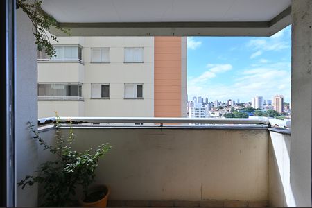Apartamento para alugar com 76m², 3 quartos e 2 vagasVaranda