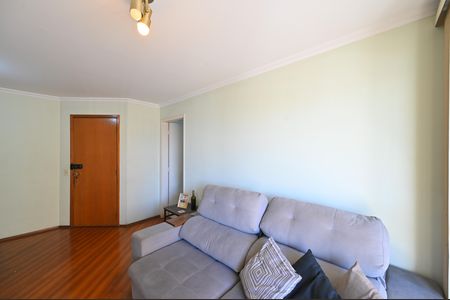 Sala de apartamento para alugar com 3 quartos, 76m² em Chácara Inglesa, São Paulo