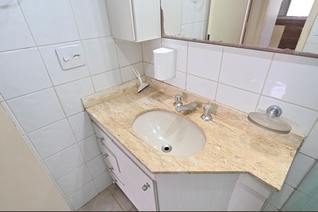 Apartamento para alugar com 76m², 3 quartos e 2 vagasBanheiro Social