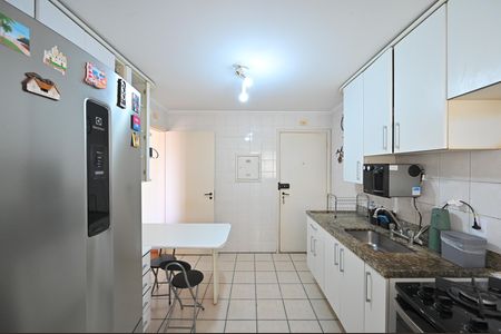 Apartamento para alugar com 76m², 3 quartos e 2 vagasCozinha