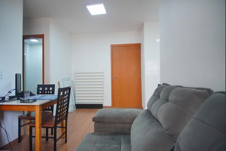 Sala de apartamento para alugar com 2 quartos, 49m² em Costa E Silva, Porto Alegre
