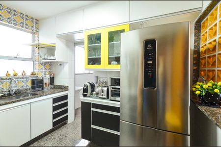 Apartamento à venda com 88m², 3 quartos e 2 vagasCozinha