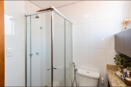 Apartamento à venda com 88m², 3 quartos e 2 vagasBanheiro Social