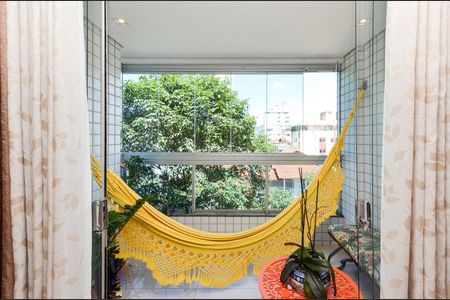 Apartamento à venda com 88m², 3 quartos e 2 vagasVaranda