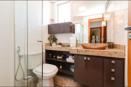 Apartamento à venda com 88m², 3 quartos e 2 vagasBanheiro Social