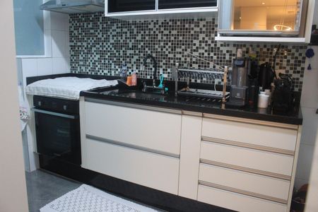 Apartamento à venda com 84m², 3 quartos e 2 vagasCozinha