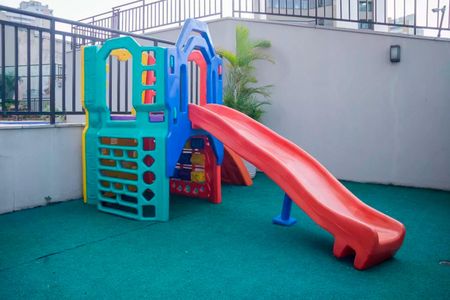 Apartamento à venda com 84m², 3 quartos e 2 vagas Apartamento à venda com 84m², 3 quartos e 2 vagasÁrea comum - Playground