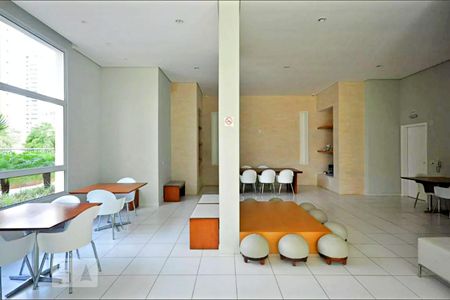 Apartamento à venda com 142m², 3 quartos e 2 vagasÁrea comum - Salão de festas