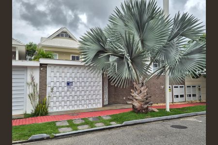 Casa de condomínio à venda com 399m², 3 quartos e 3 vagas