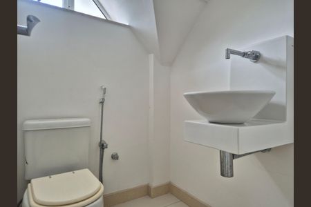 Casa de condomínio à venda com 399m², 3 quartos e 3 vagas