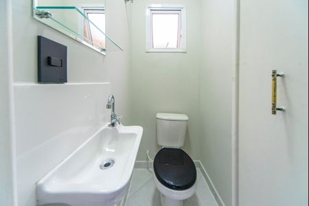 Casa de condomínio para alugar com 90m², 2 quartos e 1 vagaLavabo