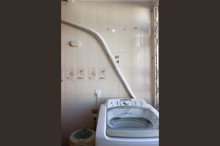 Apartamento à venda com 94m², 3 quartos e 1 vagaÁrea de Serviço