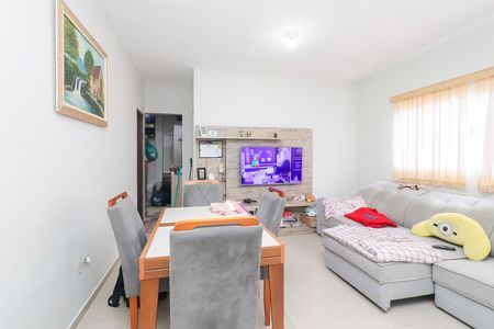 Casa à venda com 180m², 3 quartos e 3 vagasSala