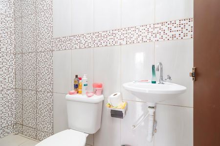 Casa à venda com 180m², 3 quartos e 3 vagasBanheiro da Suíte