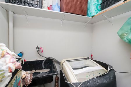 Casa à venda com 180m², 3 quartos e 3 vagasÁrea de Serviço