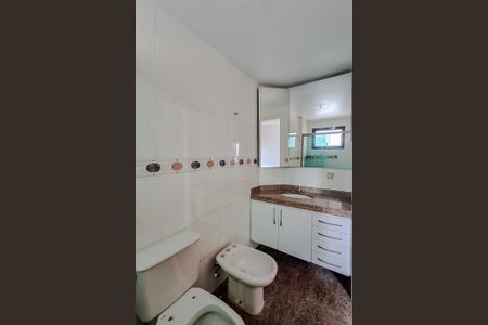 Apartamento à venda com 177m², 4 quartos e 3 vagasBanheiro da Suíte