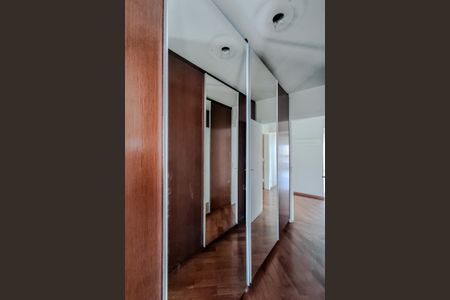 Apartamento à venda com 177m², 4 quartos e 3 vagasQuarto 4 - Suíte