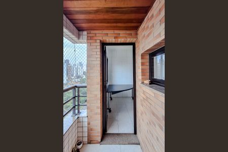 Apartamento à venda com 177m², 4 quartos e 3 vagasVaranda