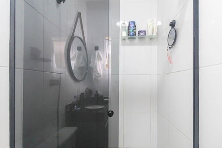 Casa de condomínio à venda com 53m², 2 quartos e 1 vagaBanheiro da Suíte 1