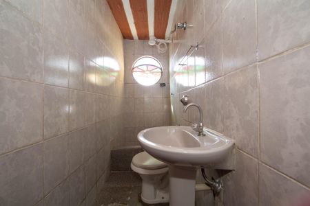 Casa para alugar com 68m², 3 quartos e 1 vagaBANHEIRO2