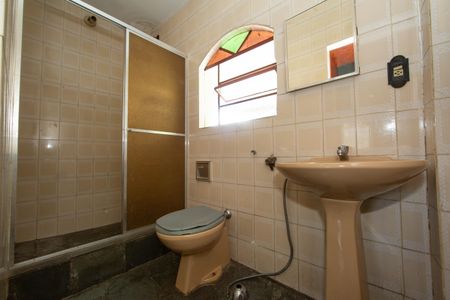 Casa para alugar com 68m², 3 quartos e 1 vagaBANHEIRO1