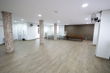 Apartamento para alugar com 60m², 3 quartos e sem vagaÁrea comum - Salão de festas