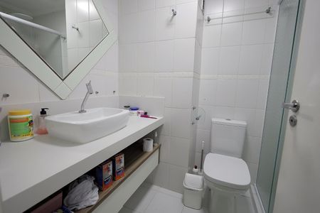 Apartamento para alugar com 60m², 3 quartos e sem vagaBanheiro