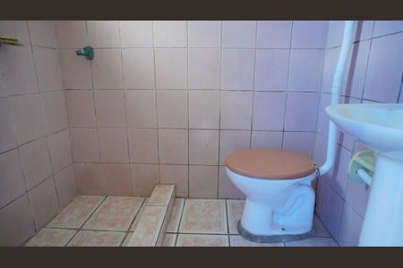 Casa para alugar com 60m², 2 quartos e sem vaga Casa para alugar com 60m², 2 quartos e sem vagaBanheiro