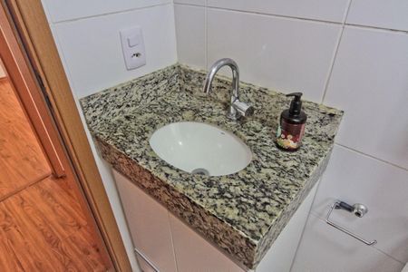 Apartamento para alugar com 43m², 2 quartos e 1 vaga Apartamento para alugar com 43m², 2 quartos e 1 vagaBanheiro