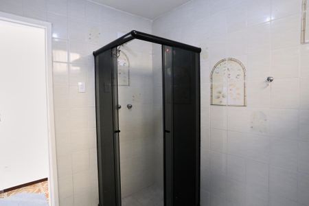 Casa para alugar com 228m², 4 quartos e 2 vagasBanheiro