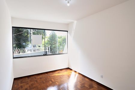 Casa para alugar com 228m², 4 quartos e 2 vagasSala/Quarto