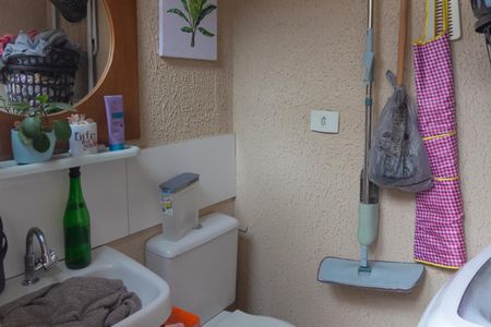 Casa à venda com 180m², 5 quartos e 3 vagasBanheiro de serviço