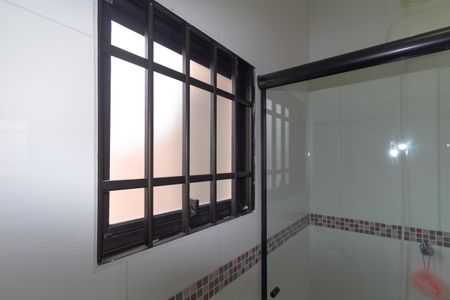 Casa à venda com 180m², 5 quartos e 3 vagasBanheiro da Suíte 2