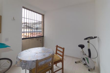 Casa à venda com 180m², 5 quartos e 3 vagasSala