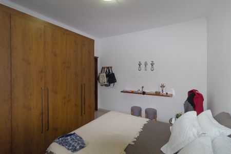 Casa à venda com 180m², 5 quartos e 3 vagasQuarto 3 - Suíte 1