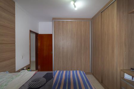 Casa à venda com 180m², 5 quartos e 3 vagasQuarto 5 - Suíte 3