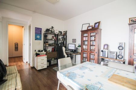 Apartamento à venda com 67m², 2 quartos e 1 vagaSala